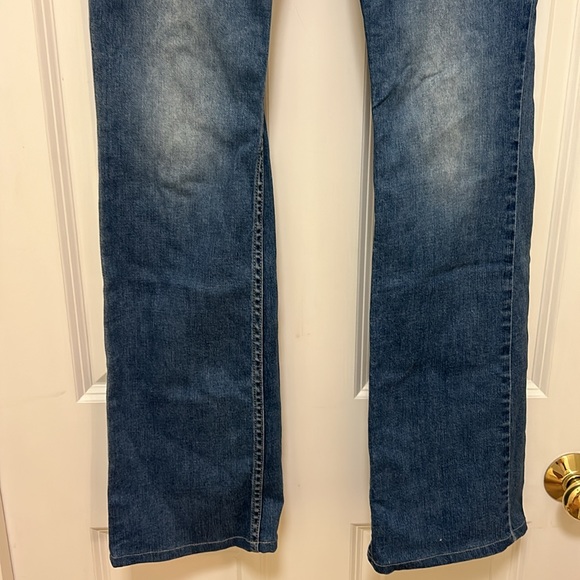 NWOT Guess Nicole Bootcut Jeans- Size 29 - Picture 3 of 12